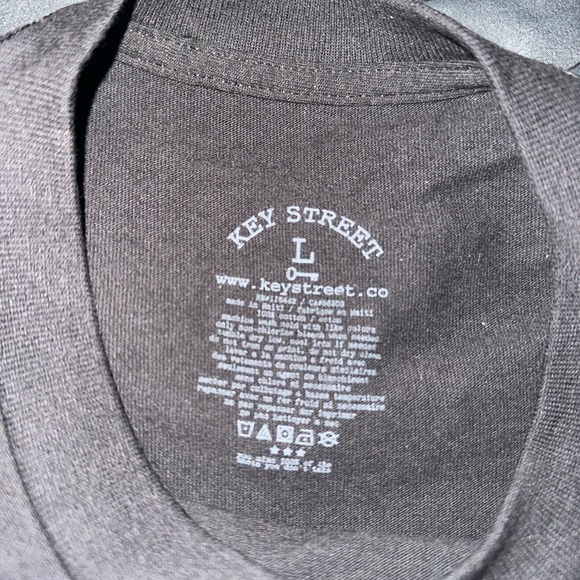 Men’s Large Keystreet T-Shirt - Picture 2 of 2